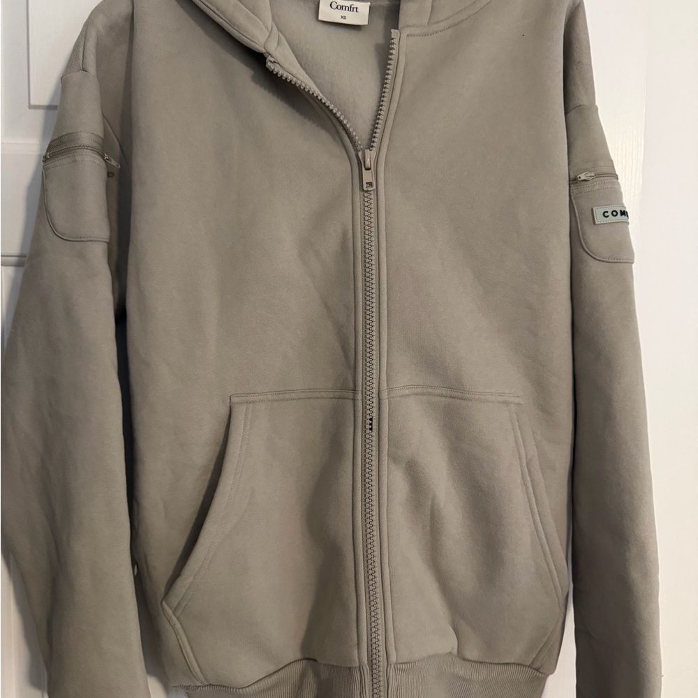 Comfy taupe Zip-Up Hoodie